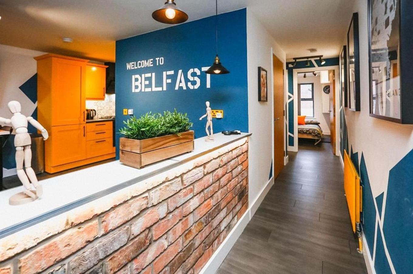 Funky City Apartment - Secure Parking - Wifi - Sleeps 6 - No Parties Belfast Ngoại thất bức ảnh