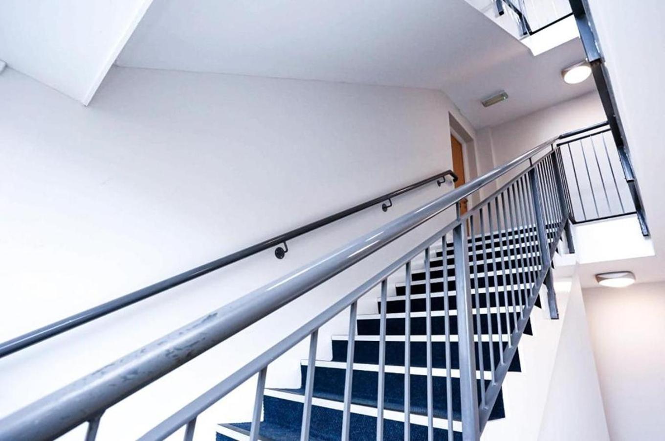 Funky City Apartment - Secure Parking - Wifi - Sleeps 6 - No Parties Belfast Ngoại thất bức ảnh